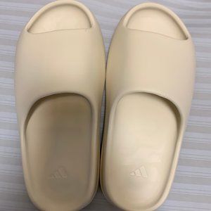 Adidas Yeezy Slide Bone